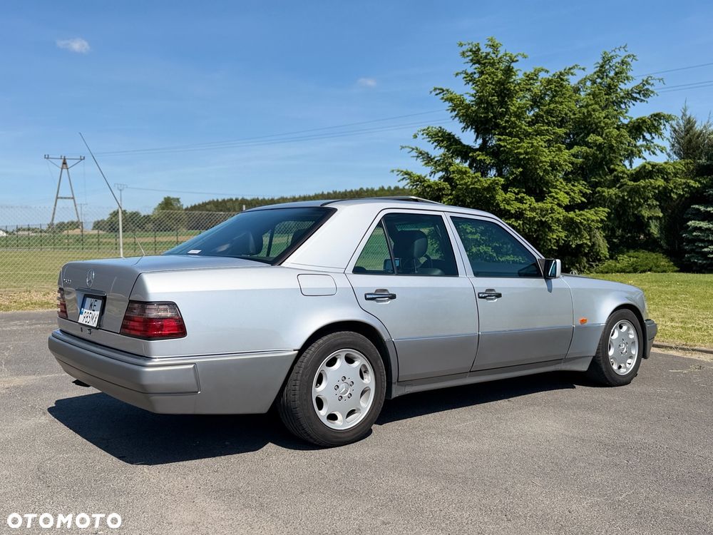 Mercedes-Benz Klasa E - 4