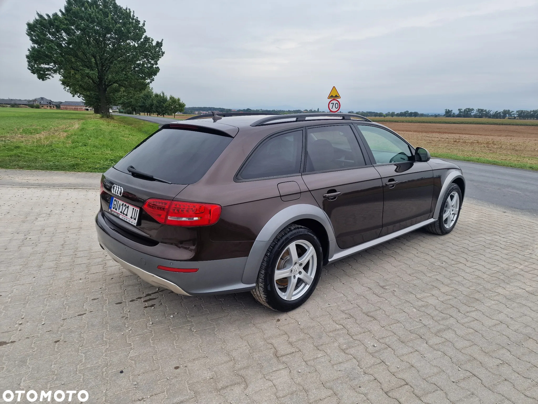 Audi A4 Allroad 2.0 TDI Quattro - 9