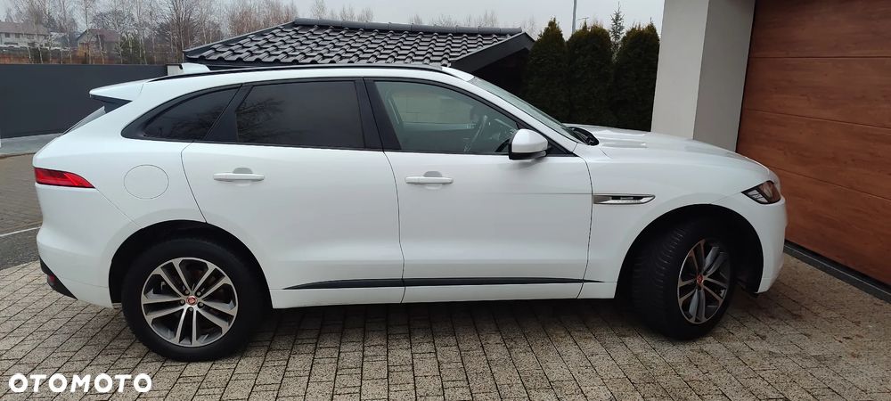 Jaguar F-Pace 2.0 i4D AWD R-Sport - 8