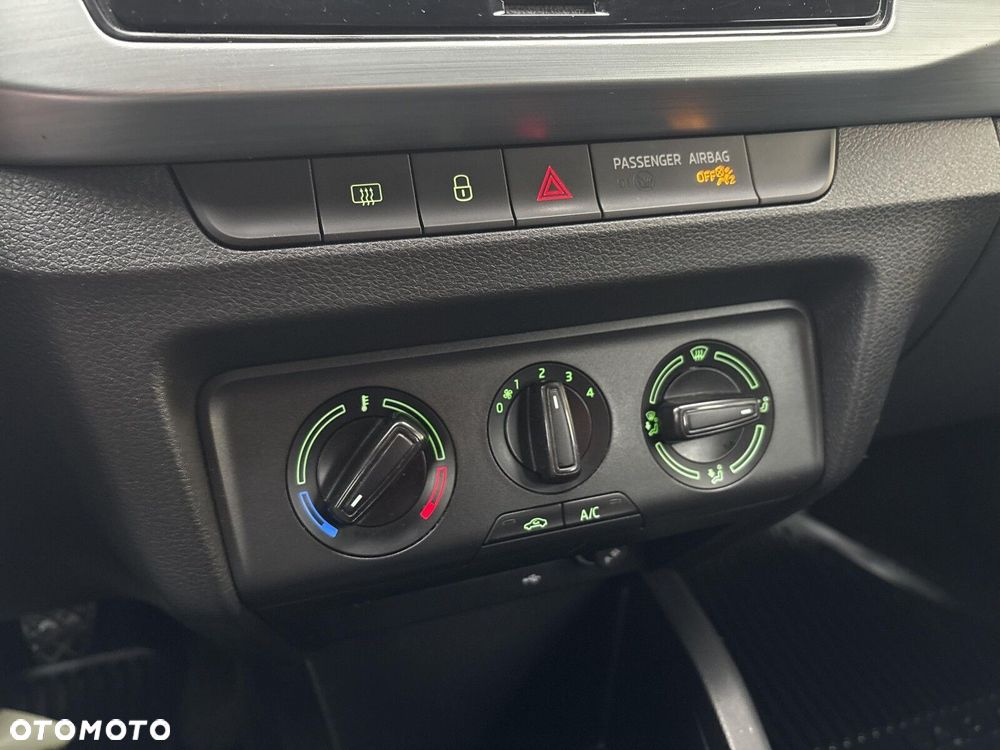 Skoda Fabia 1.0 TSI Ambition - 19