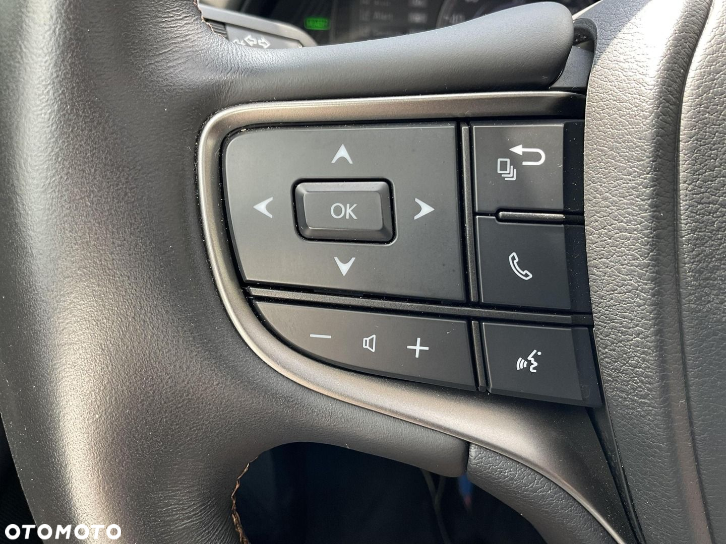 Lexus UX - 34