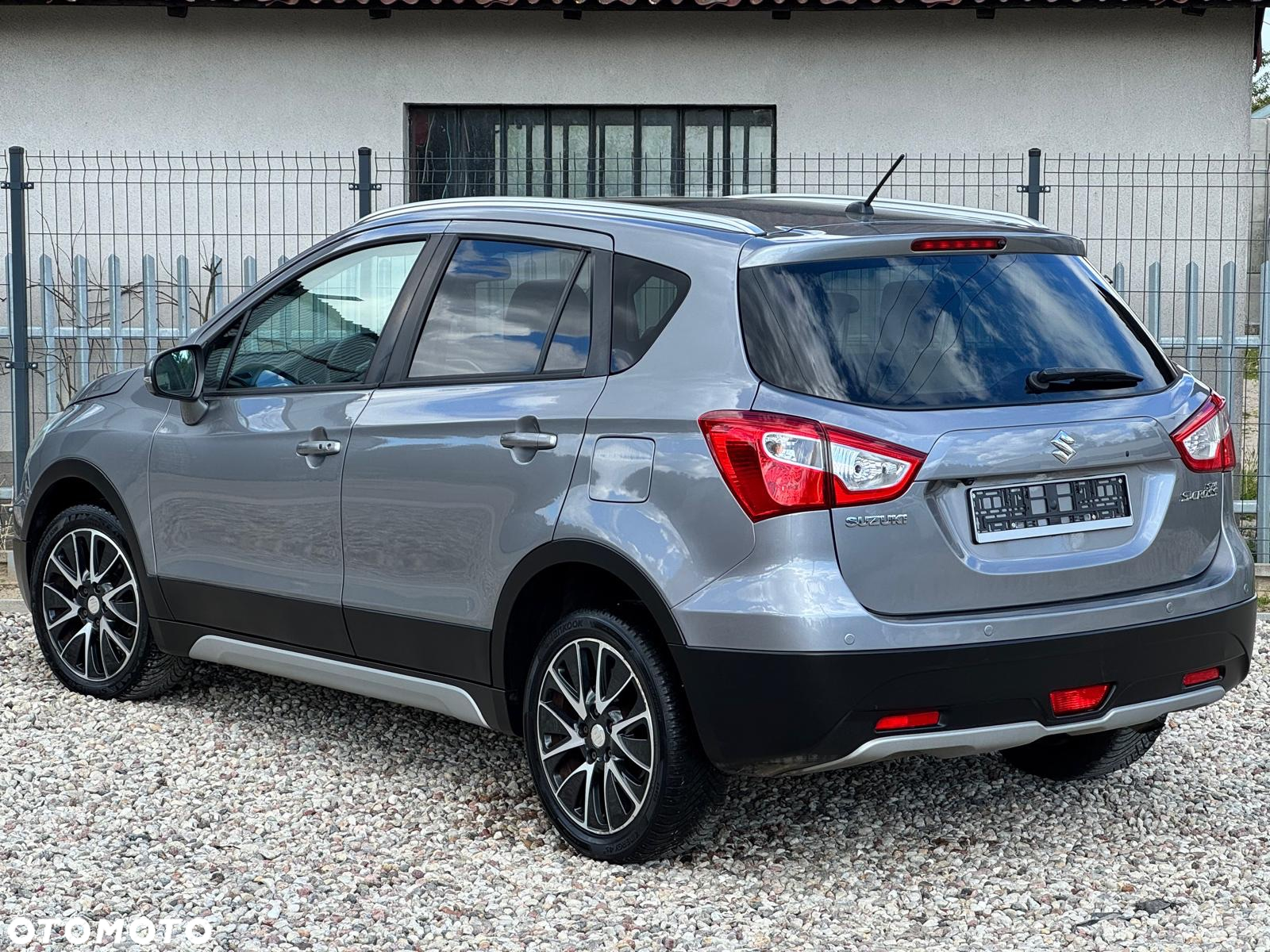 Suzuki SX4 S-Cross 1.6 DDiS Premium Plus - 18