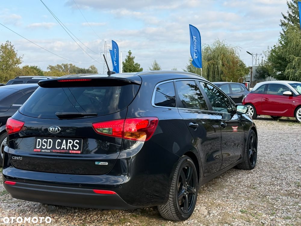 Kia Ceed 1.6 CRDi 128 Platinum Edition - 11