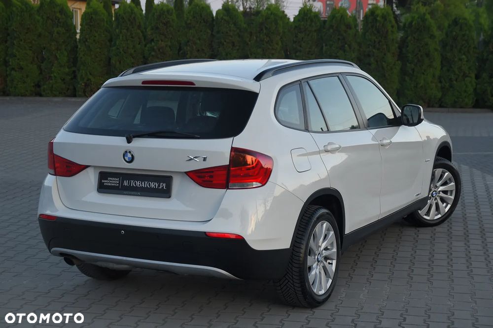 BMW X1 sDrive18i - 12