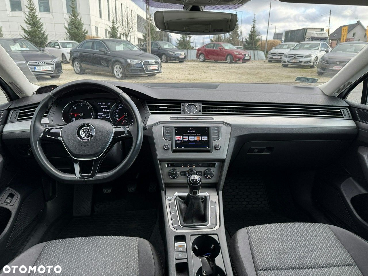 Volkswagen Passat - 21