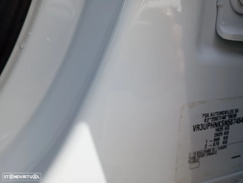 Peugeot 208 PureTech 100 EAT8 Active Pack - 3