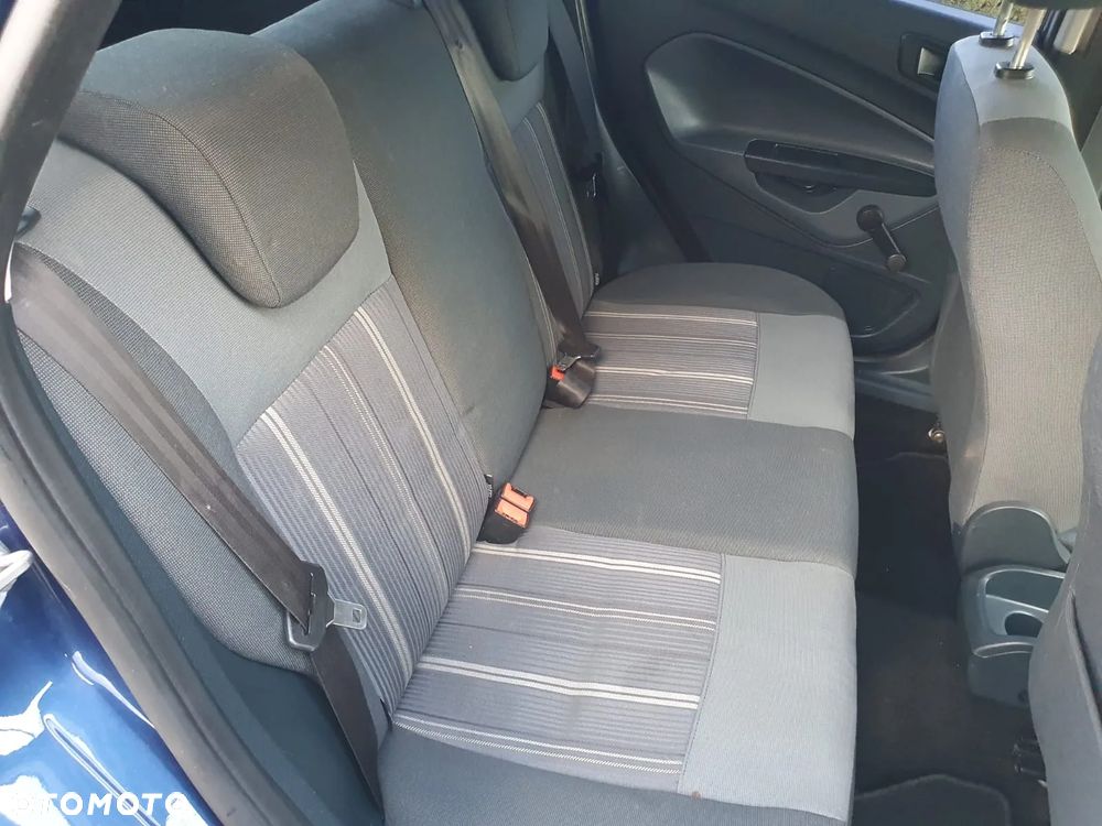 Ford Fiesta 1.25 Ambiente - 35