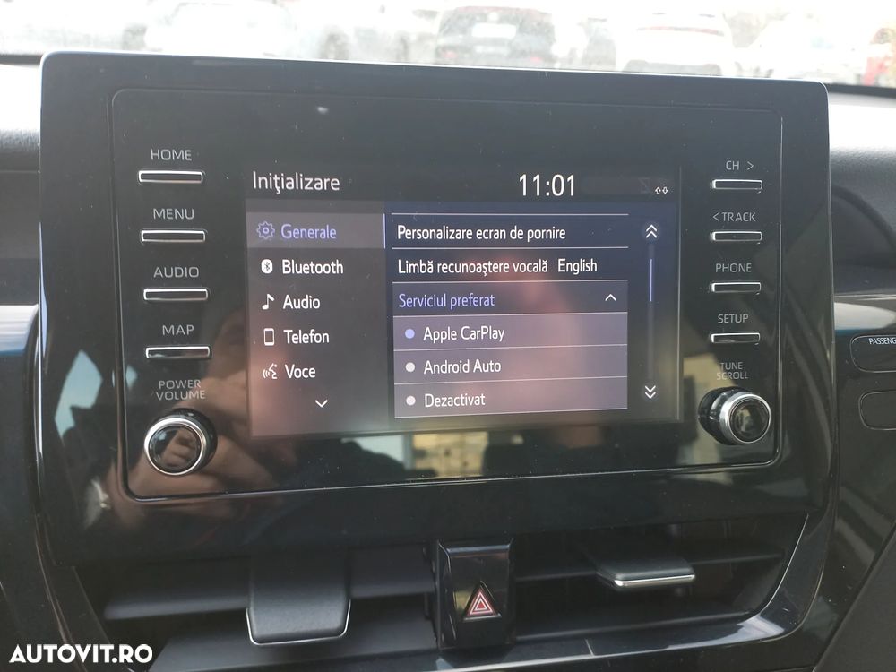 Toyota Camry 2.5 Hybrid Business - 13