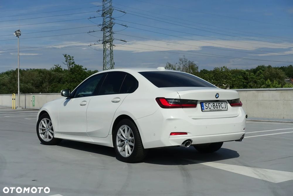 BMW Seria 3 318d - 6