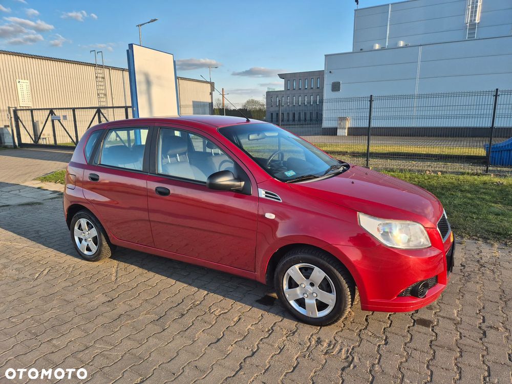 Chevrolet Aveo 1.2 16V Base - 13