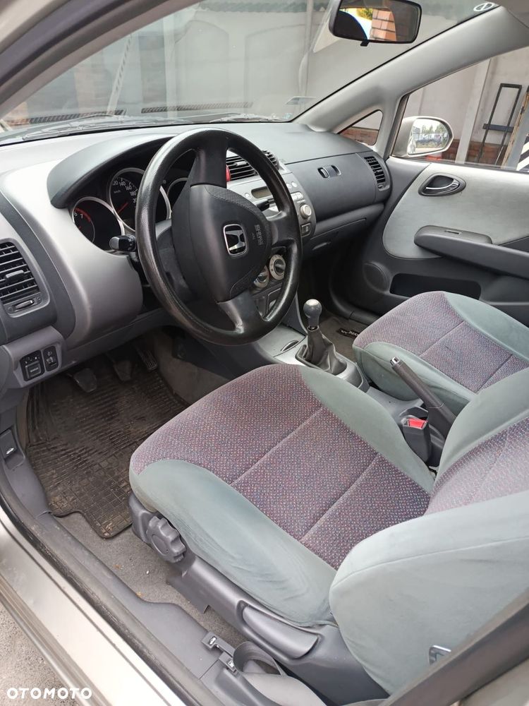Honda City 1.4 Comfort - 8