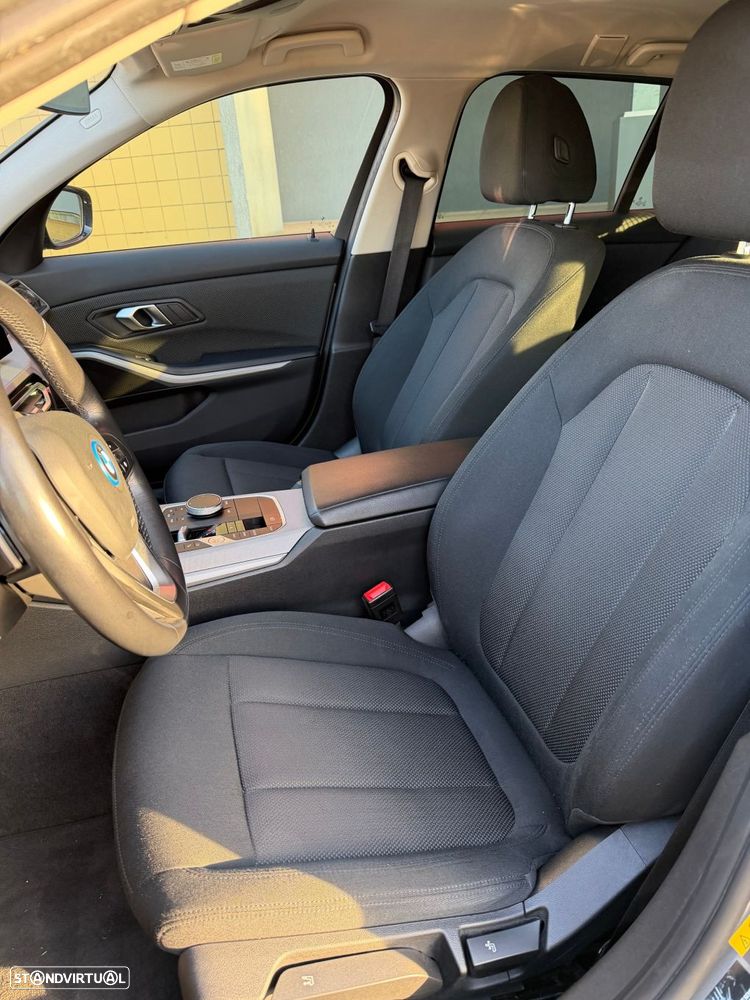 BMW 320 e Corporate Edition Auto - 16