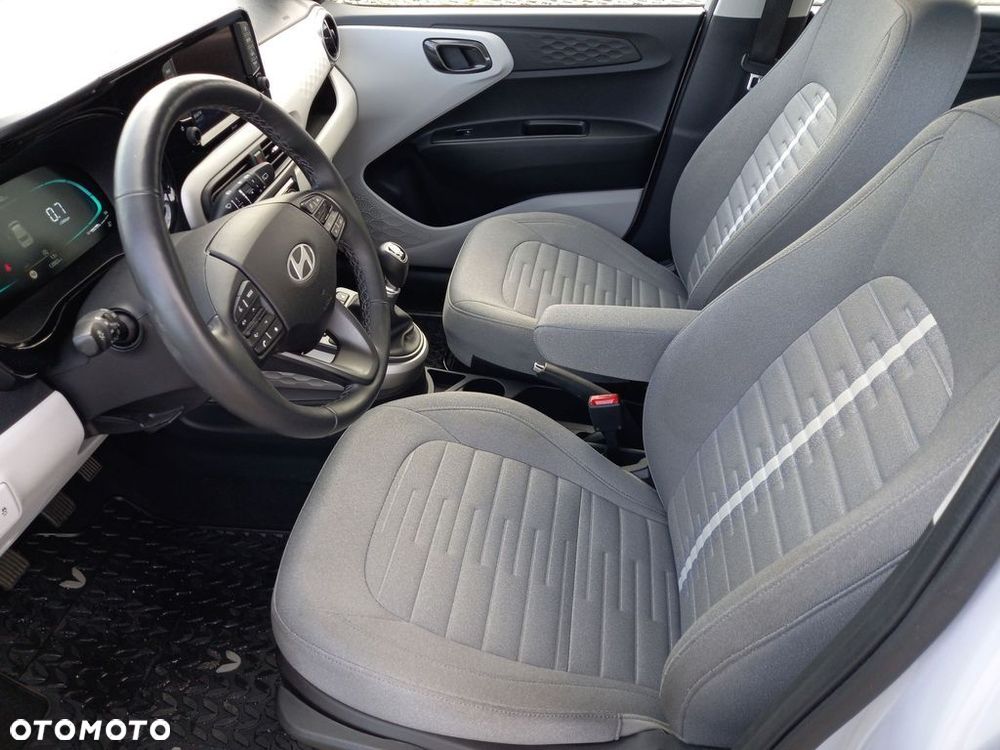 Hyundai i10 - 10