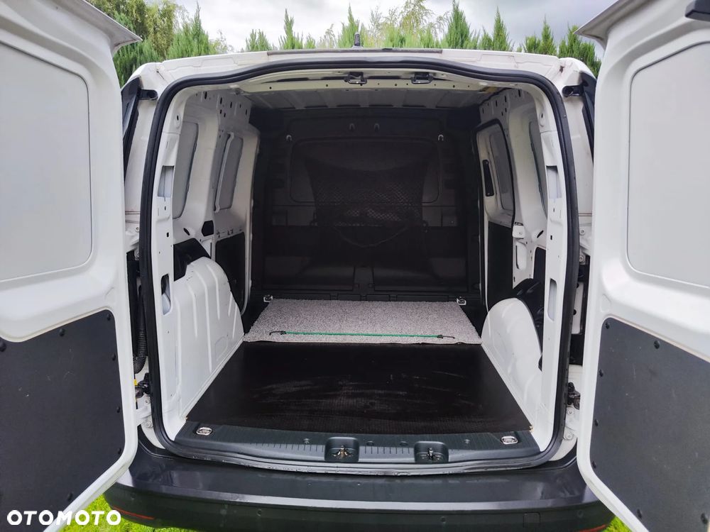 Volkswagen Caddy - 21