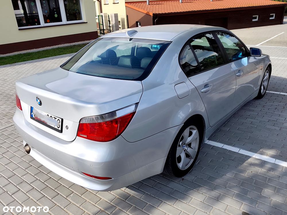 BMW Seria 5 520d - 3