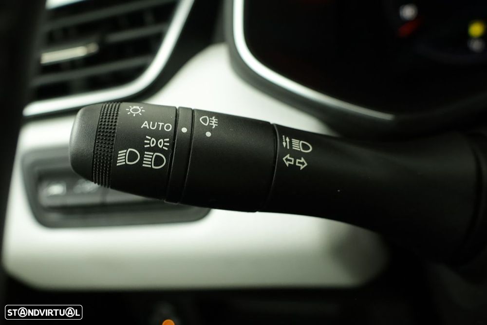 Renault Clio 1.0 TCe Techno Bi-Fuel - 15