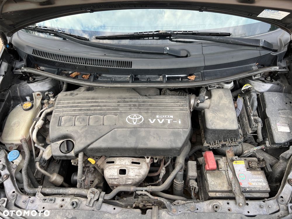 Toyota Auris 1.33 VVT-i - 10