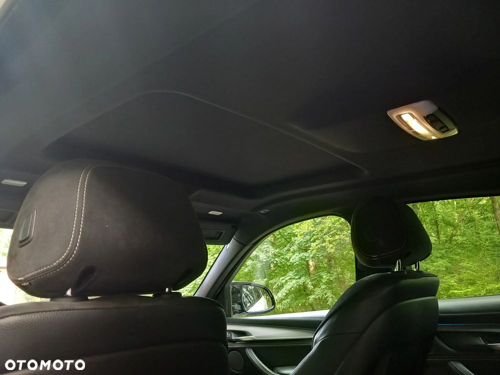 BMW X6 xDriveM50d - 28