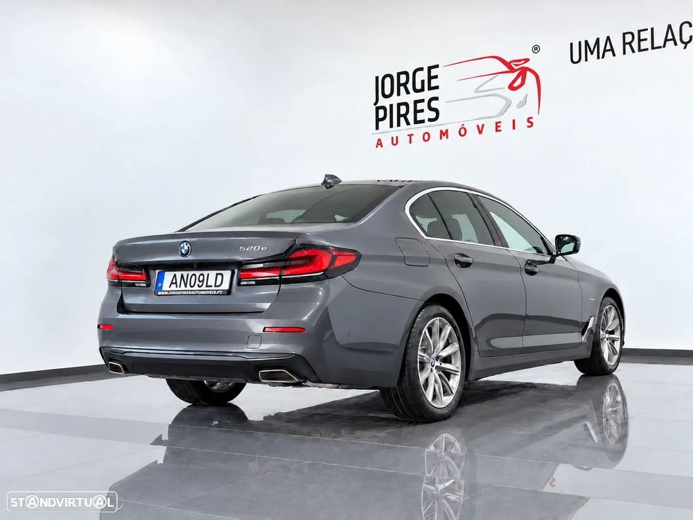 BMW 520 e Line Luxury - 14