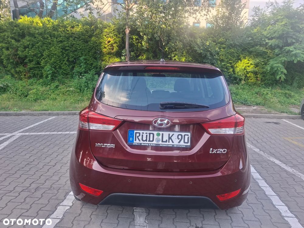 Hyundai ix20 1.4 blue Passion - 8