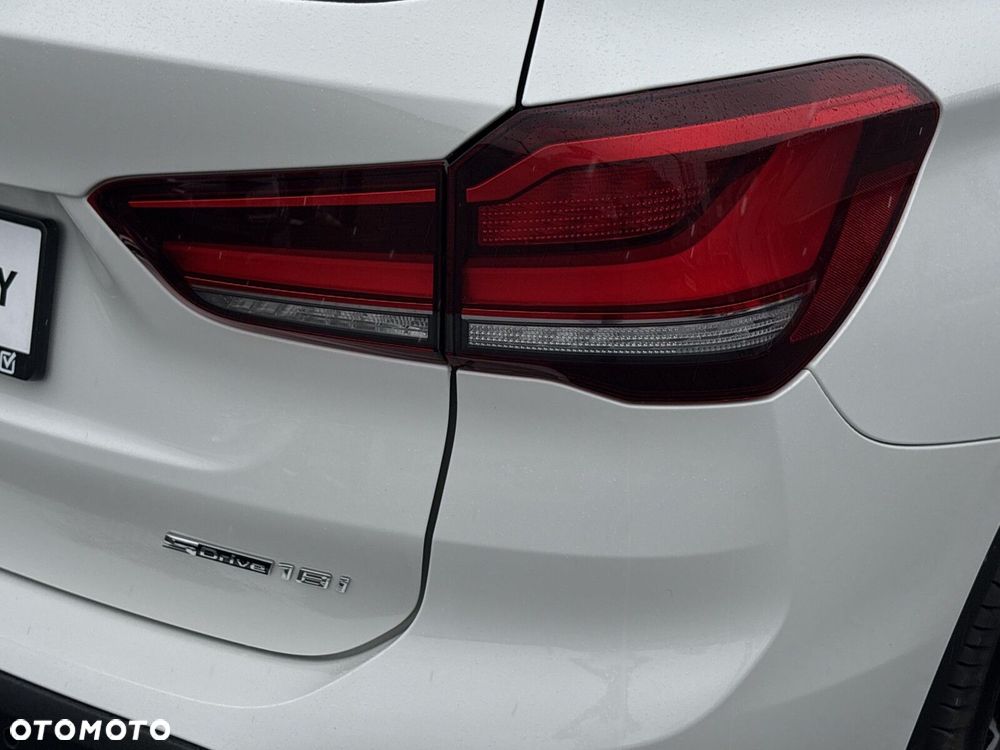 BMW X1 sDrive18i Sport Line - 29