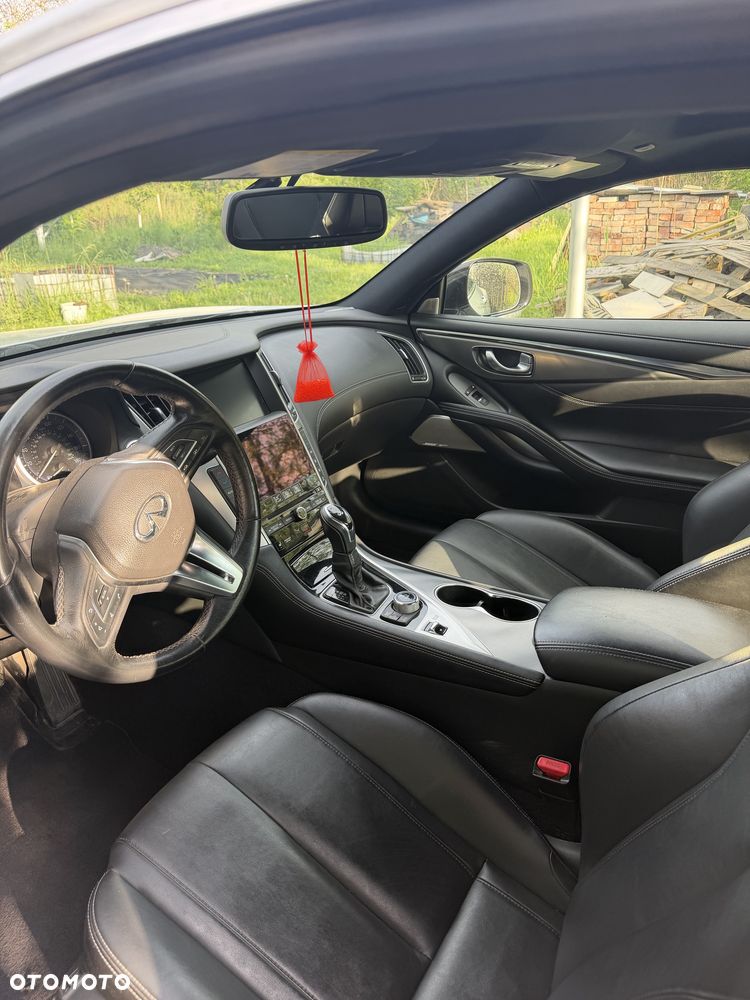Infiniti Q60 - 6