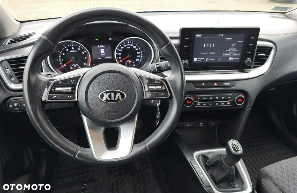 Kia Ceed - 14