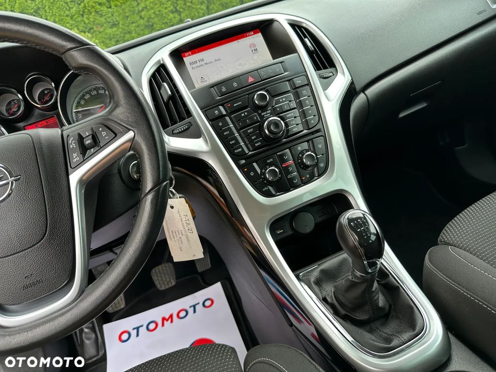 Opel Astra IV 1.6 T SIDI Cosmo S&S - 25