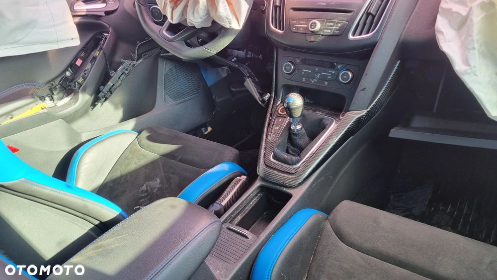 Ford Focus 2.3 EcoBoost RS - 19