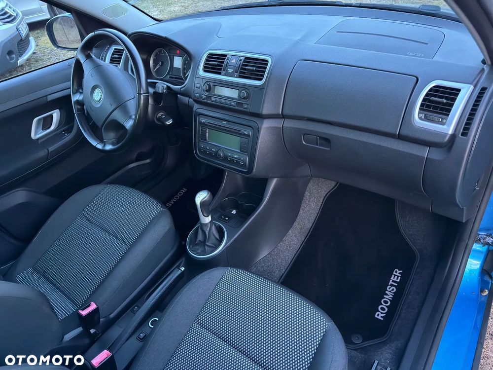 Skoda Roomster 1.6 16V Scout PLUS EDITION - 11