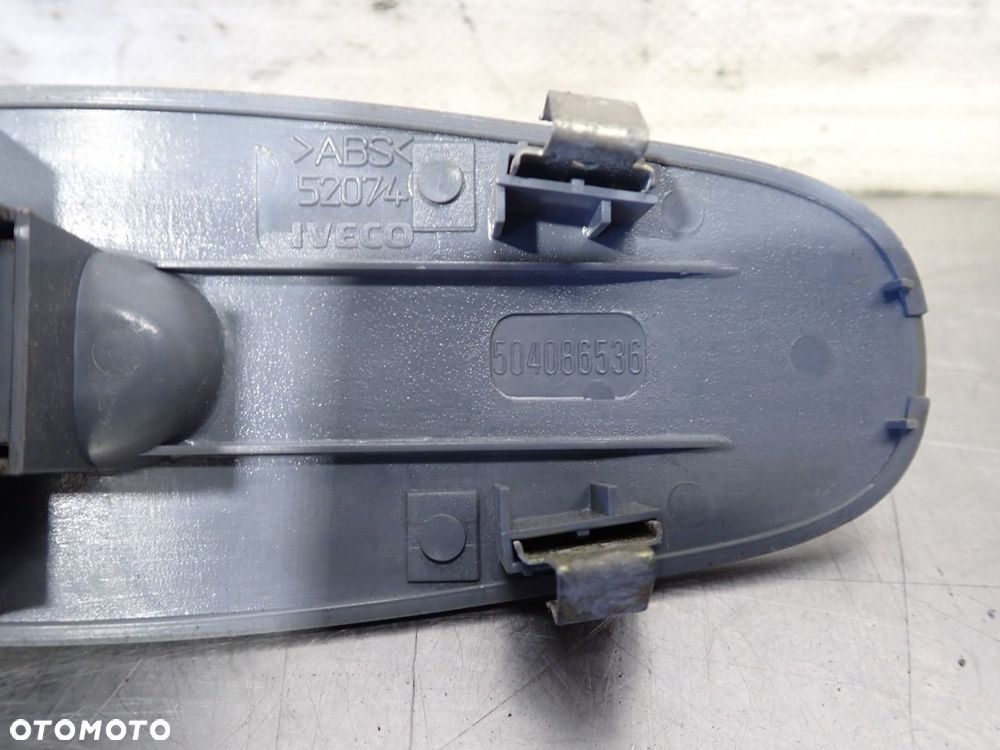 PRZEŁĄCZNIK PODNOSZENIA SZYB IVECO STRALIS 504086536 - 5