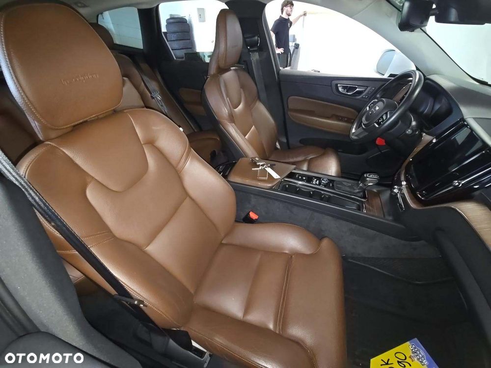 Volvo XC 60 T5 AWD Inscription - 9