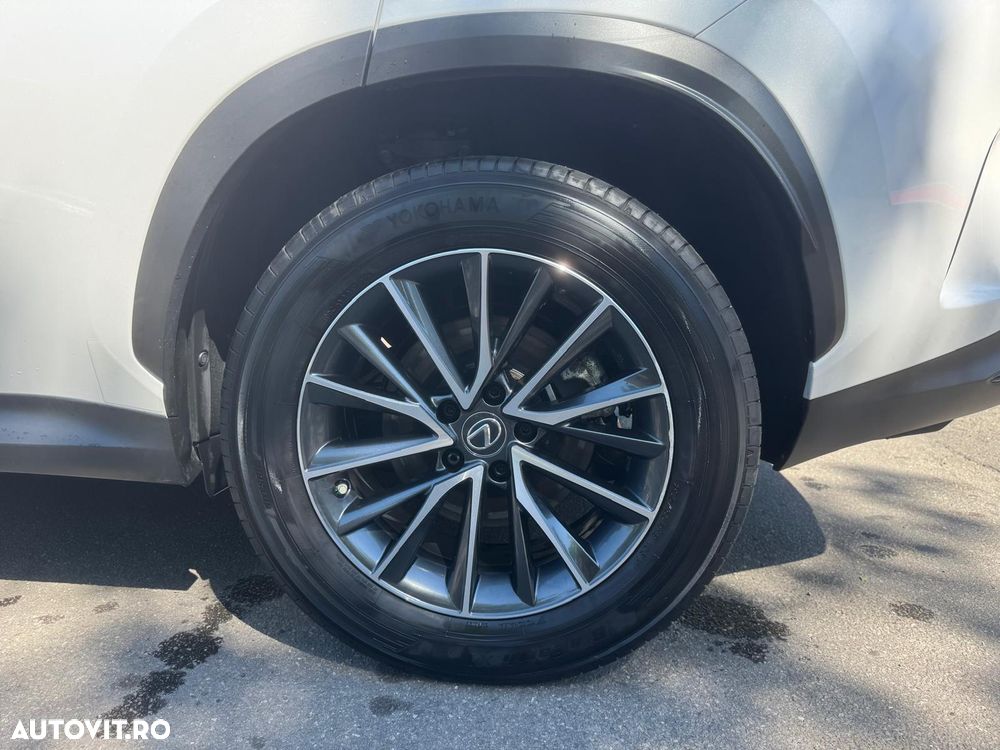 Lexus Seria NX 350h - 11