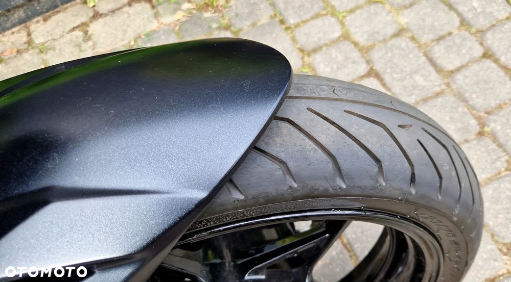 Kawasaki Z 650 - 12