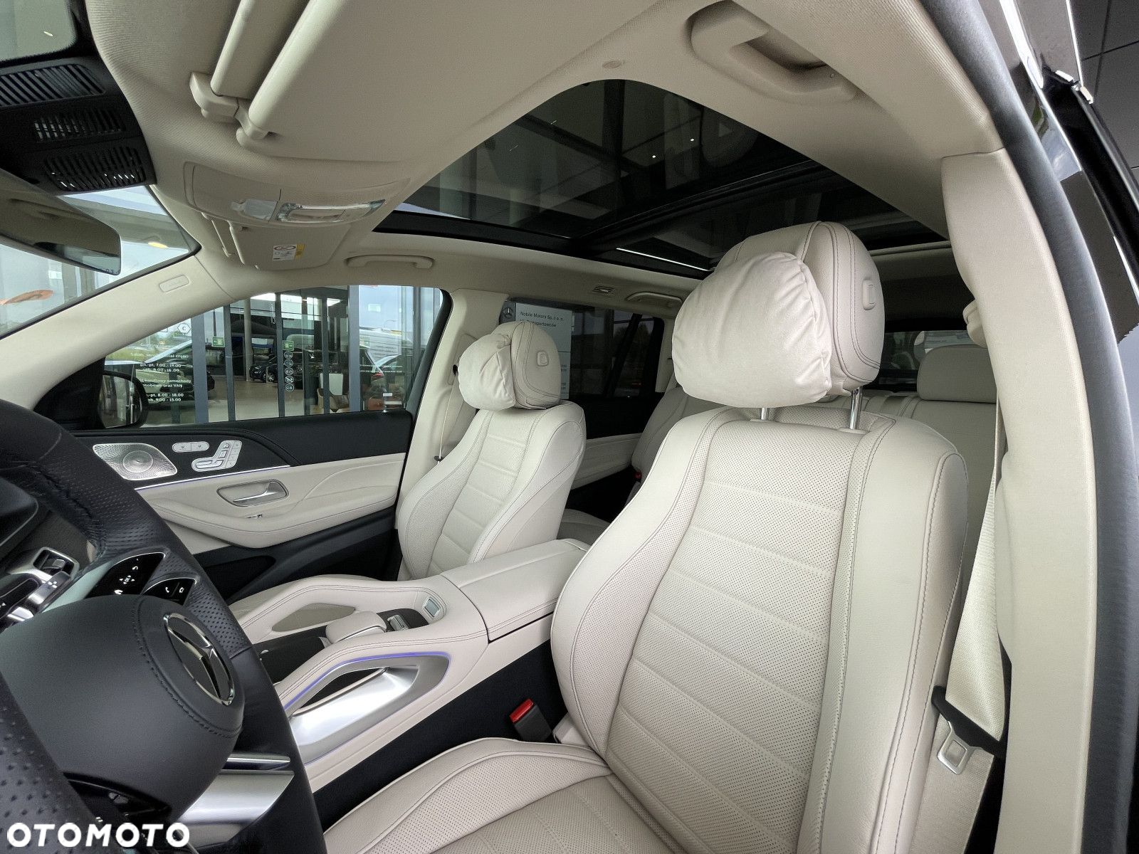 Mercedes-Benz GLS - 15