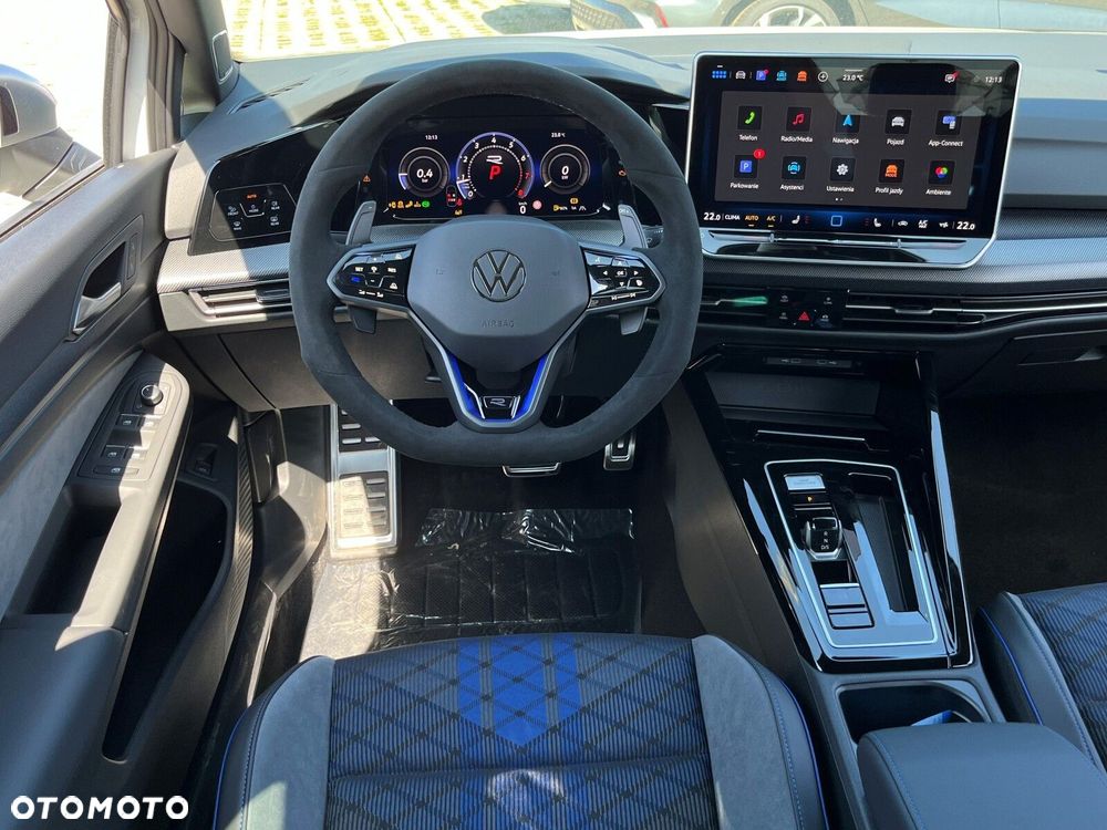 Volkswagen Golf - 11