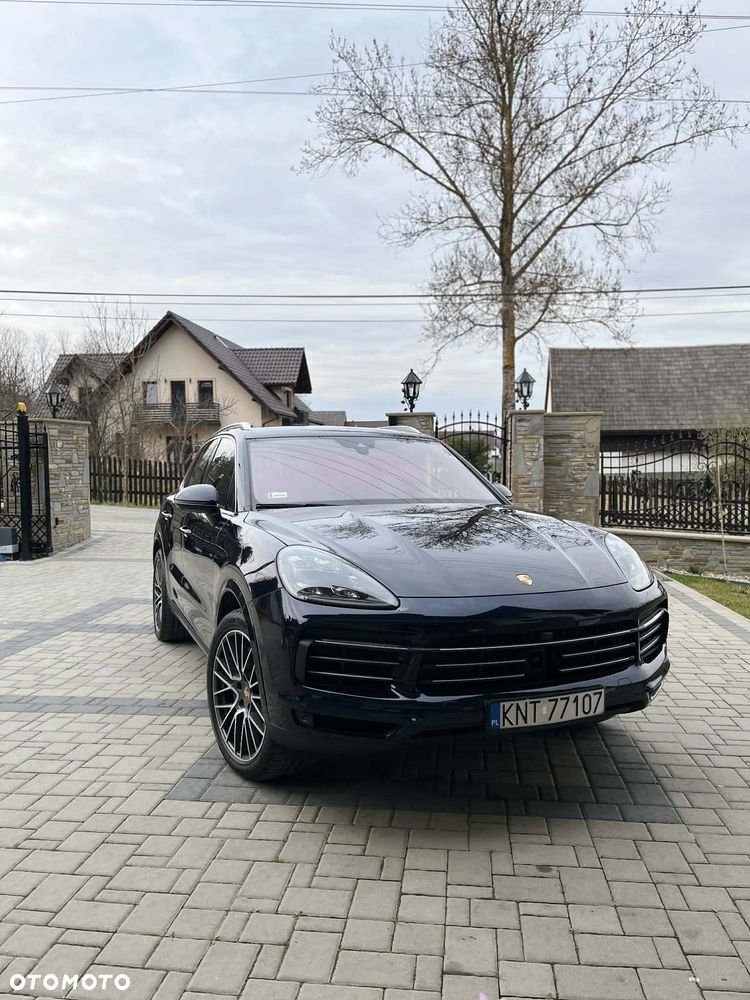 Porsche Cayenne S - 1