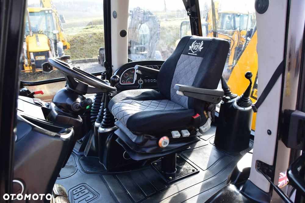 JCB 3CX Sitemaster TURBO 4x4 - 14