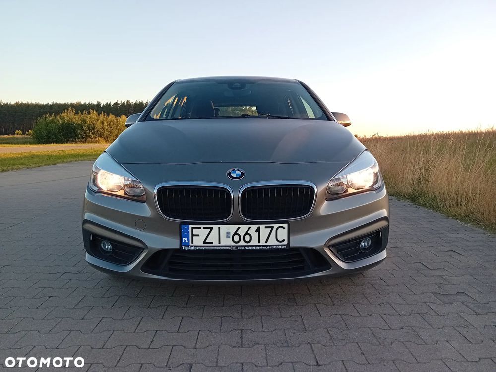 BMW Seria 2 218d - 3