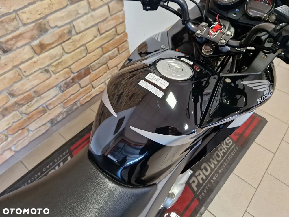 Honda CBF - 32