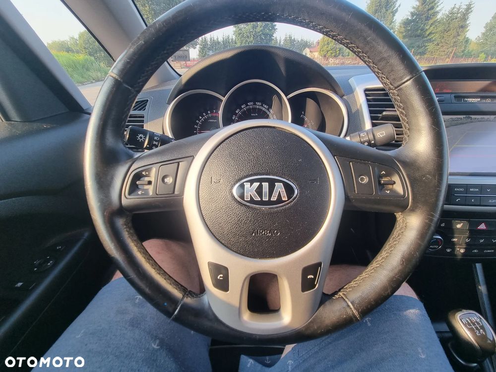Kia Venga 1.4 CVVT Dream Team Edition - 25