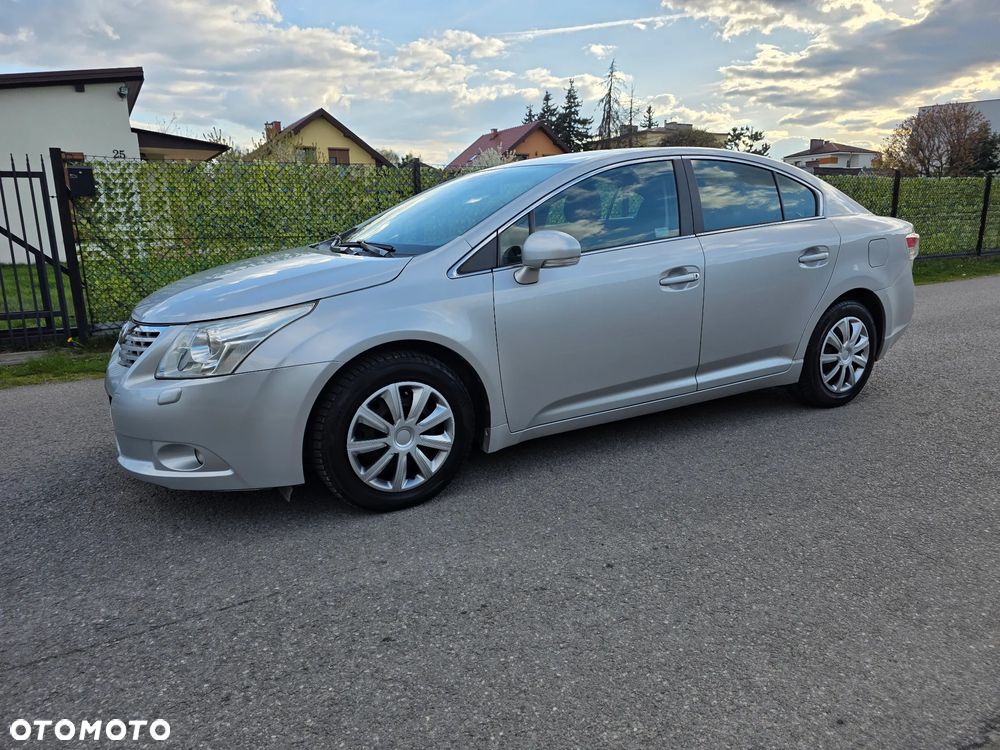 Toyota Avensis 1.8 Multidrive S Comfort - 11