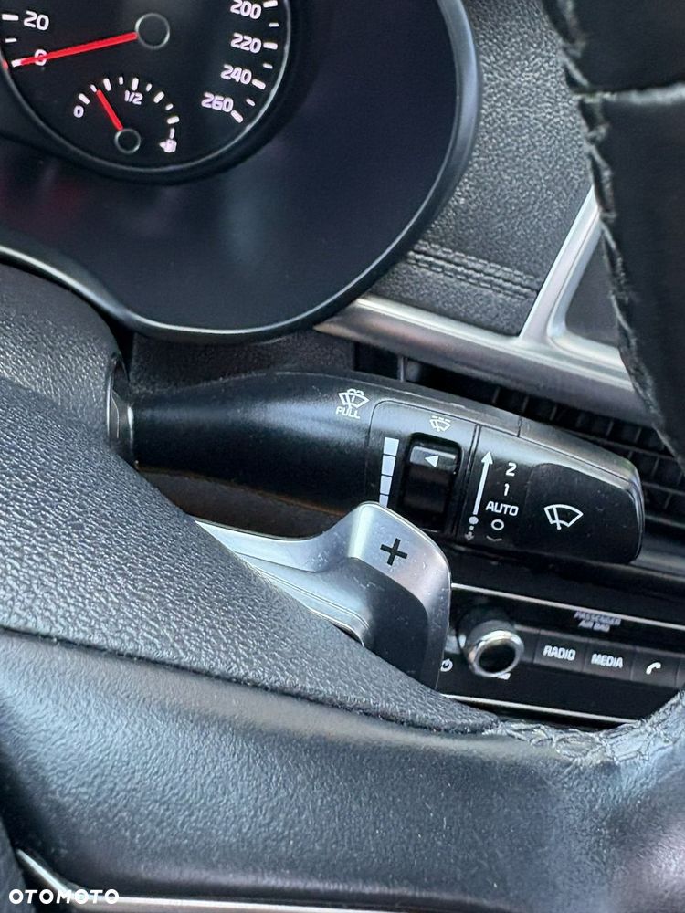 Kia Optima - 37