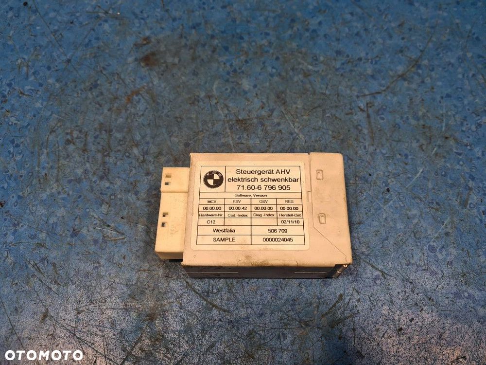 BMW 5 F11 STEROWNIK MODUŁ HAKA 6796905 - 1