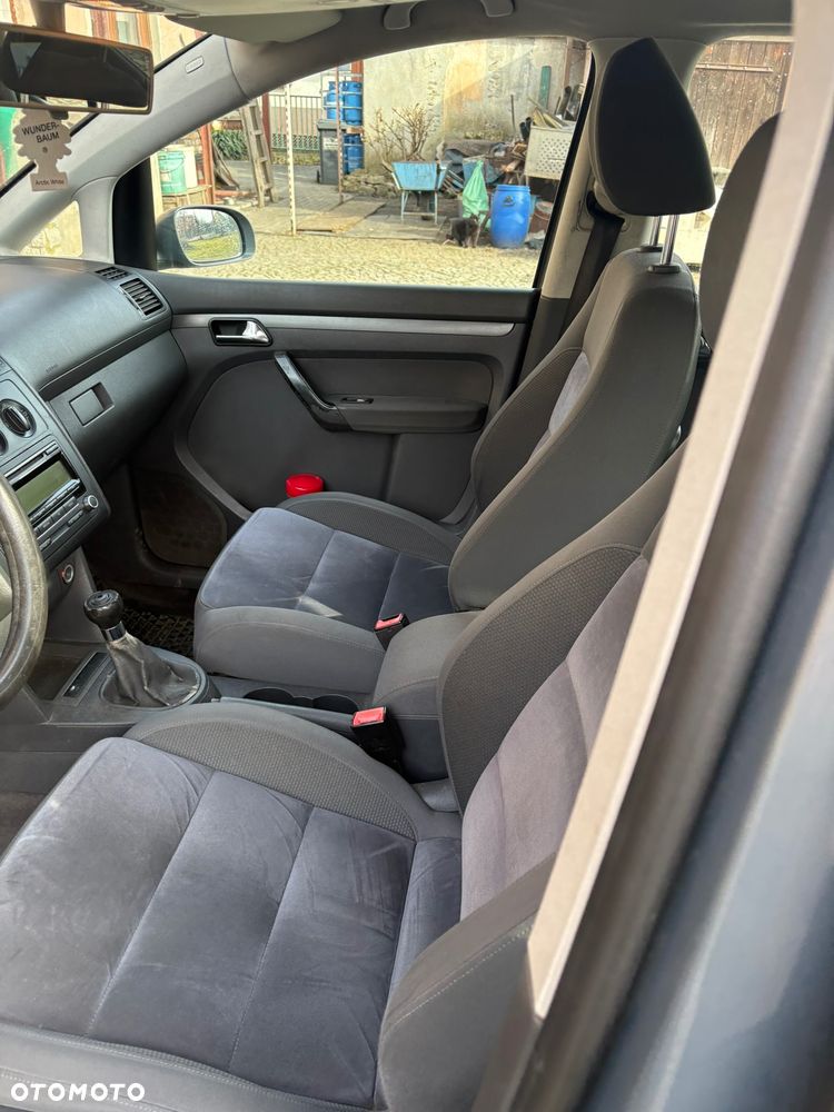 Volkswagen Touran ver-1-9-tdi-dpf-conceptline - 7