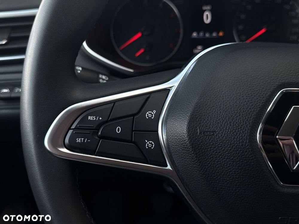 Renault Clio - 23