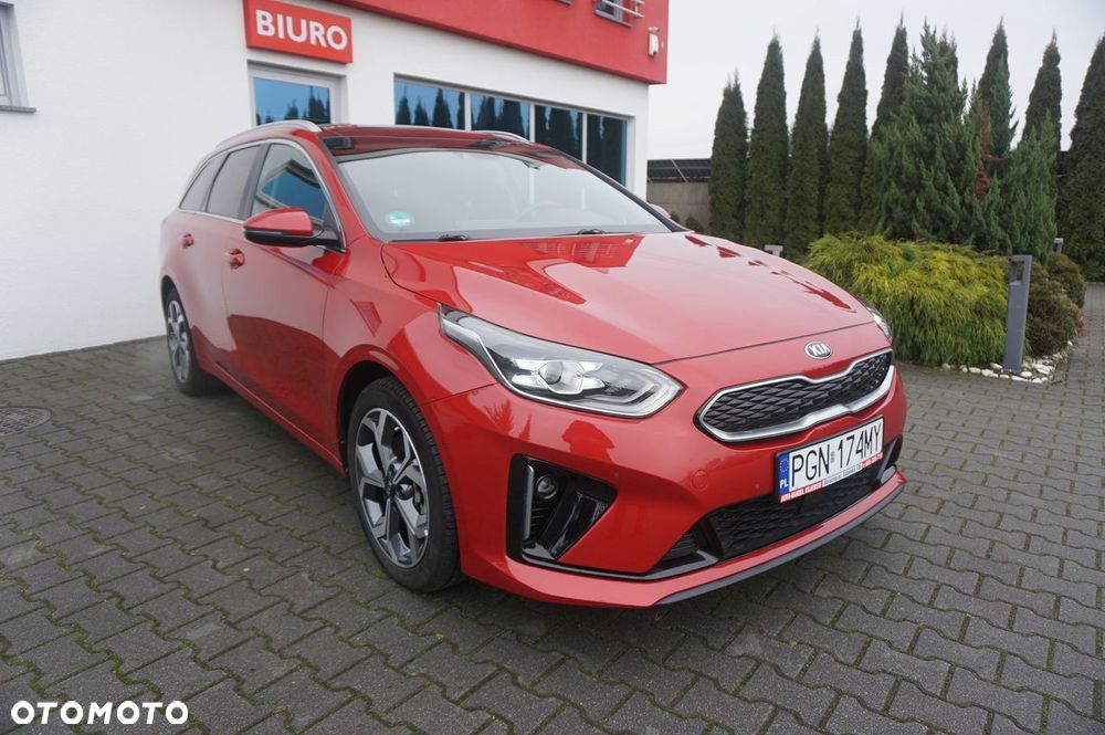 Kia Ceed 1.6 GDI PHEV Business Line DCT - 1
