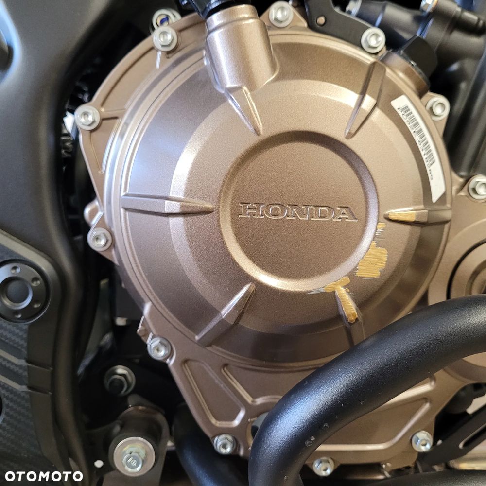 Honda CB - 11