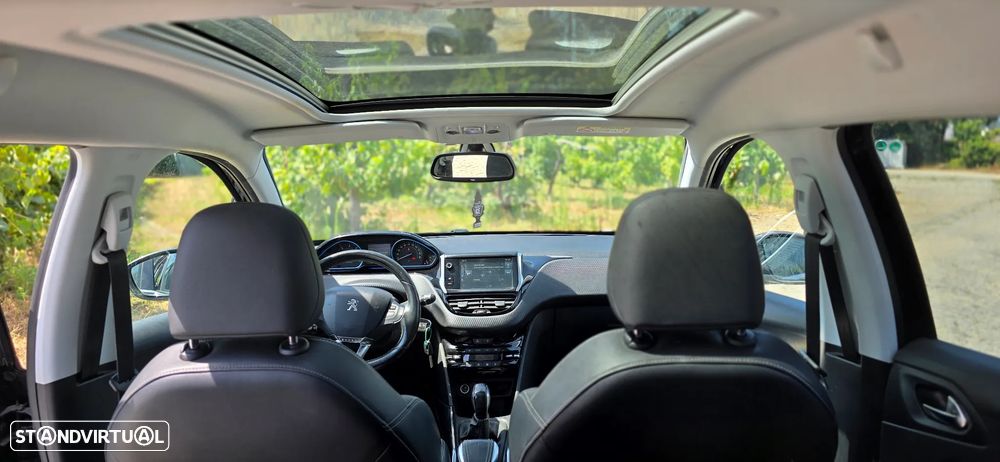 Peugeot 2008 1.6 e-HDi Allure - 10
