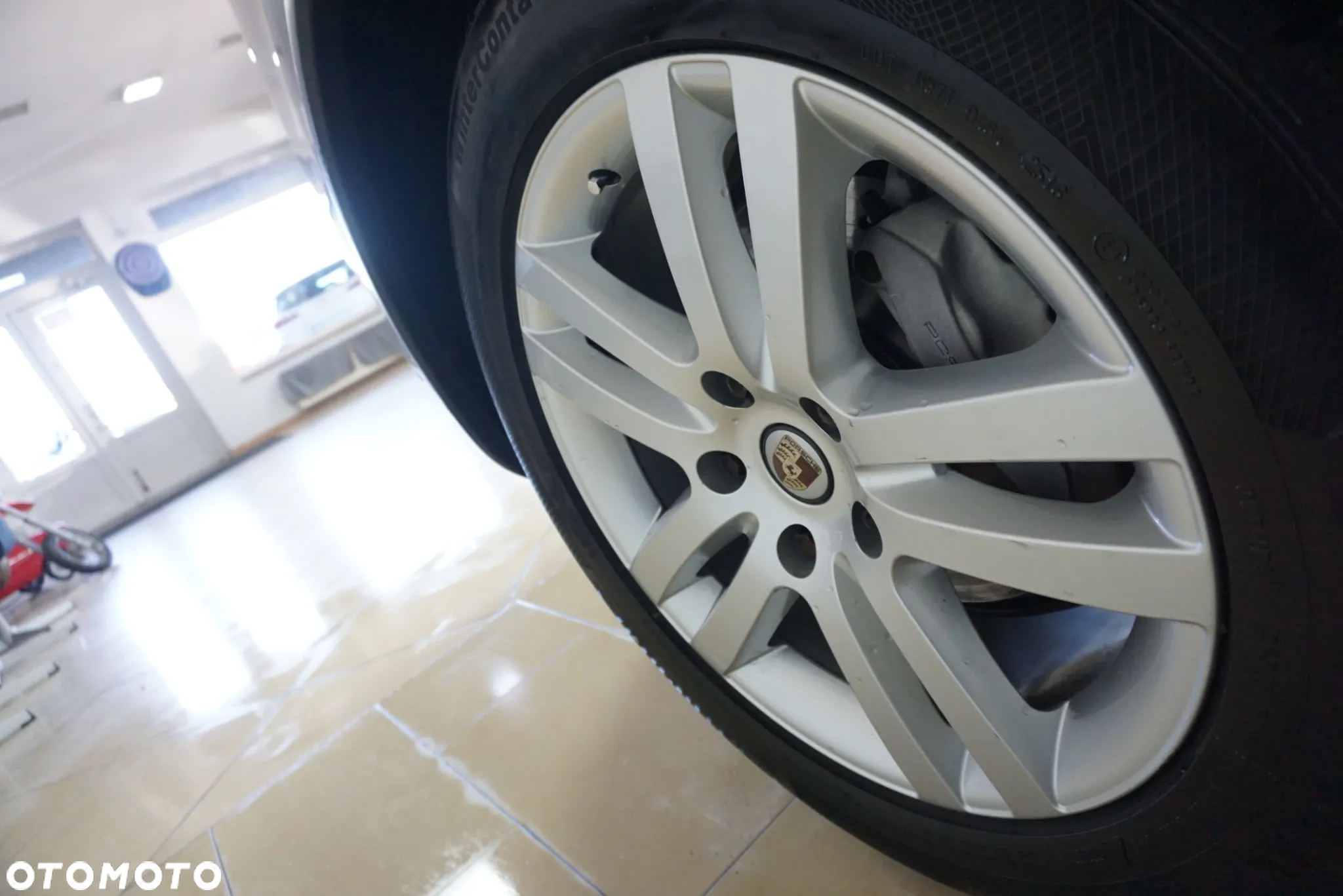 Porsche Cayenne Diesel Platinum Edition - 16